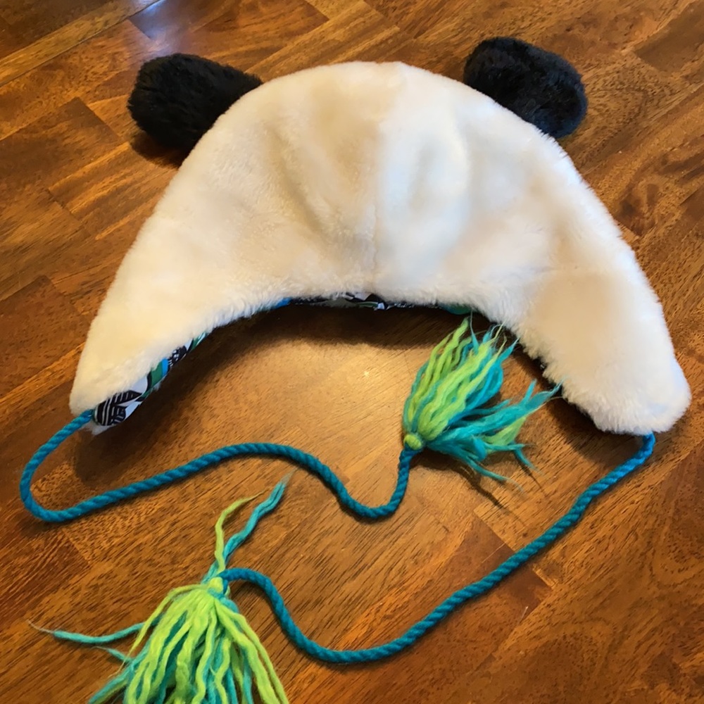 Beanie - Picture 3 of 4